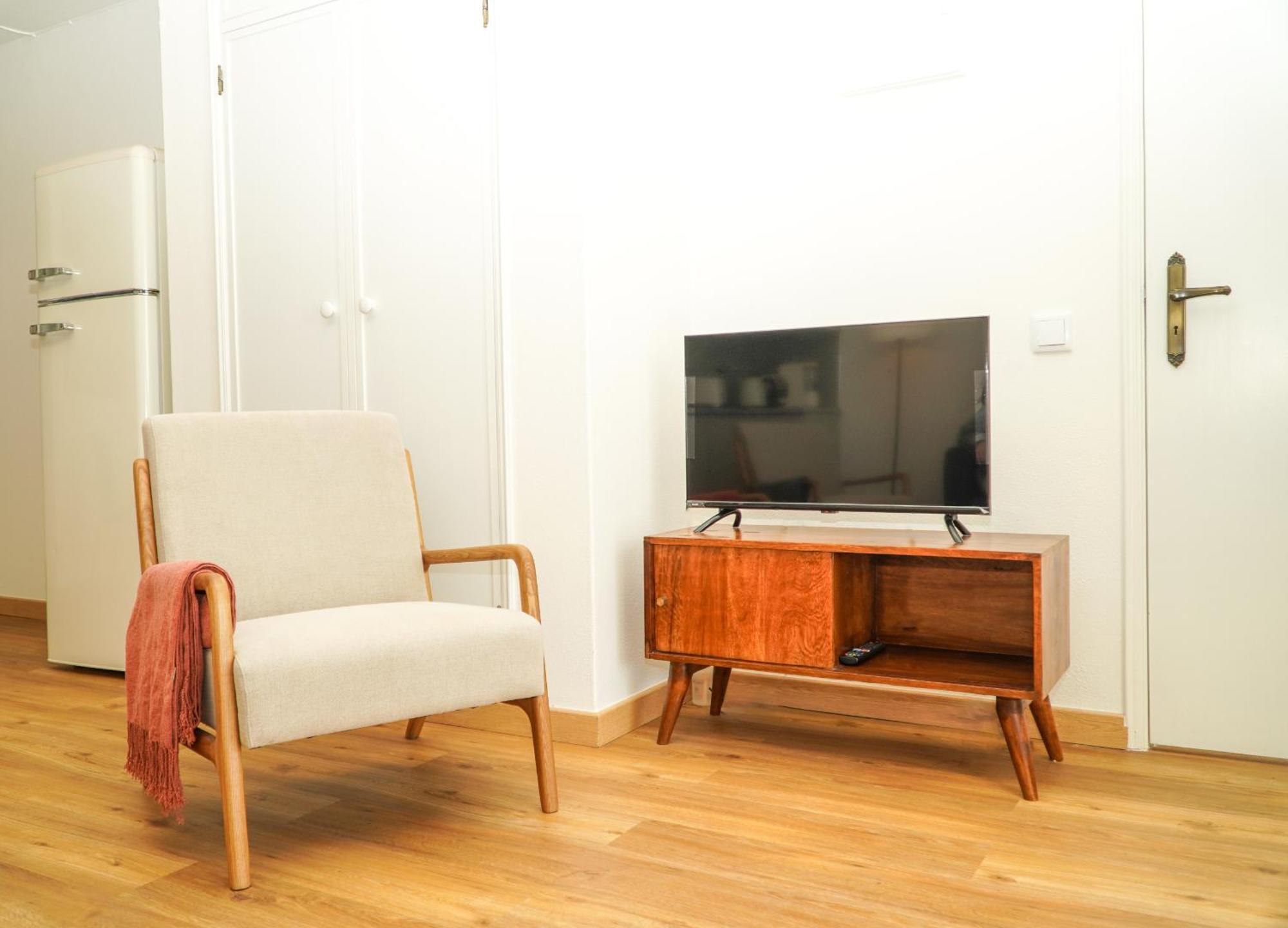 Pilar Apartment *